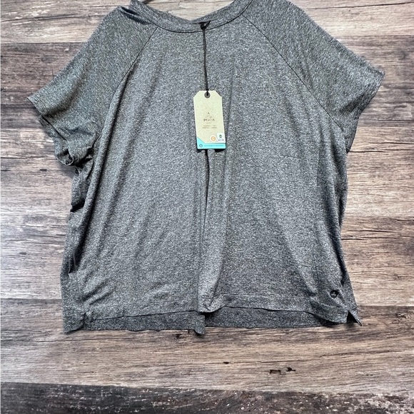 Prana Alpenglow Charcoal Heather Gray Short Sleeve T-Shirt - Picture 1 of 6